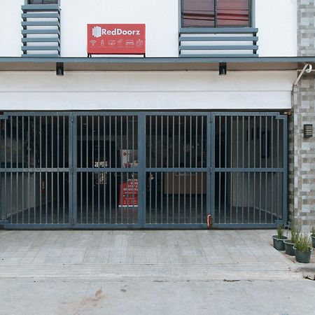 Reddoorz Near Christ The King Medical Center Ξενοδοχείο Las Piñas Εξωτερικό φωτογραφία