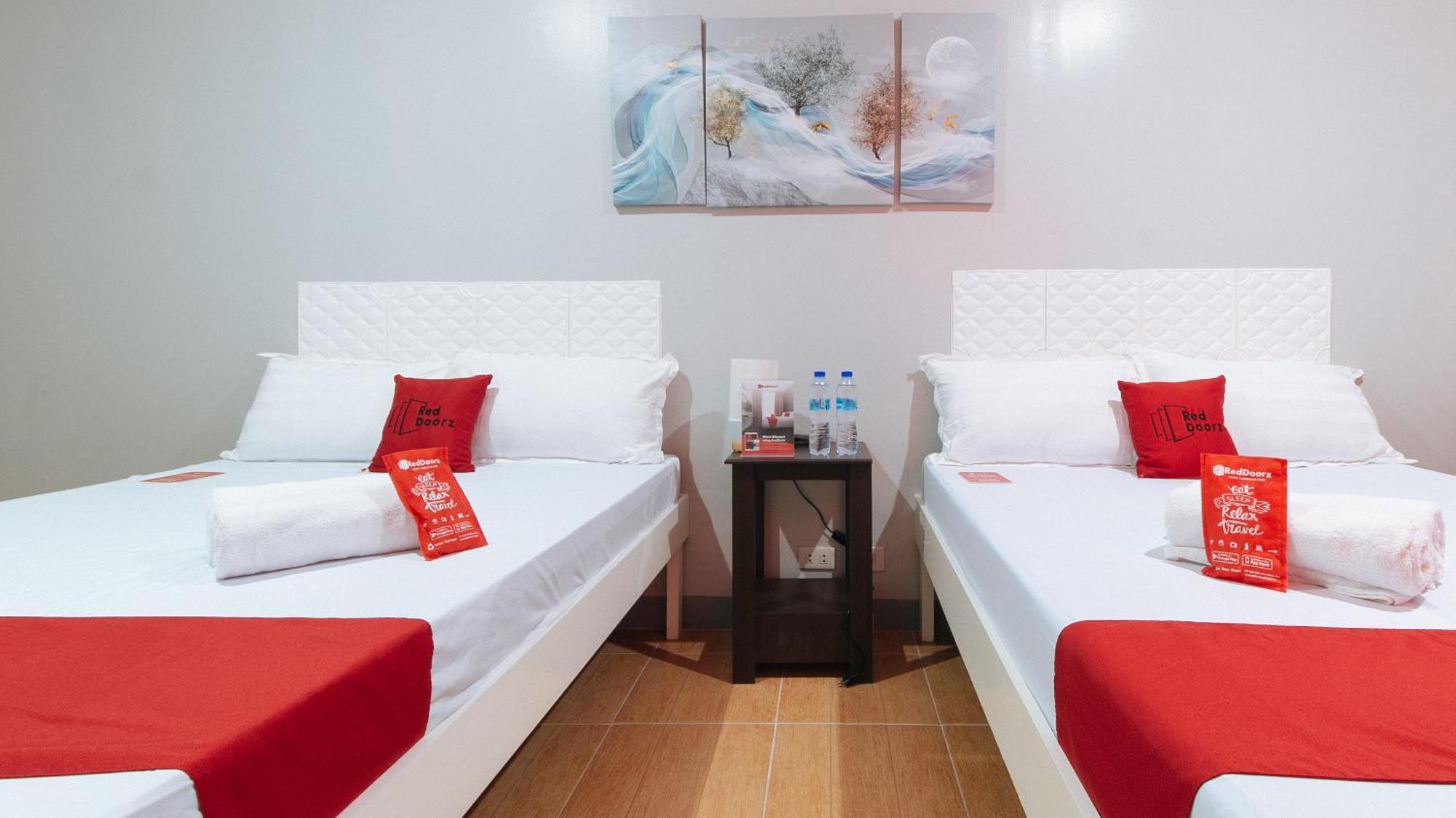 Reddoorz Near Christ The King Medical Center Ξενοδοχείο Las Piñas Εξωτερικό φωτογραφία