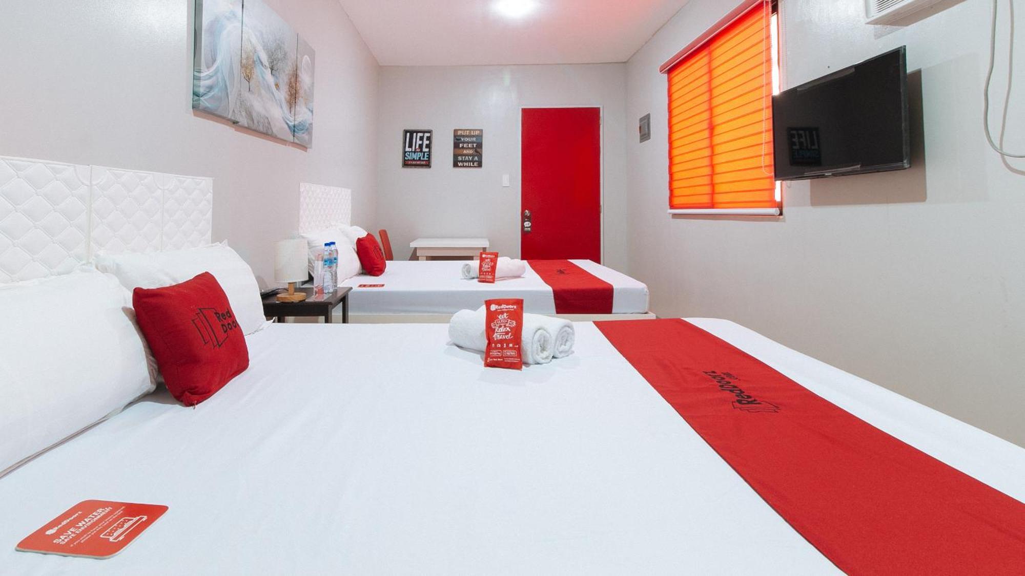Reddoorz Near Christ The King Medical Center Ξενοδοχείο Las Piñas Εξωτερικό φωτογραφία