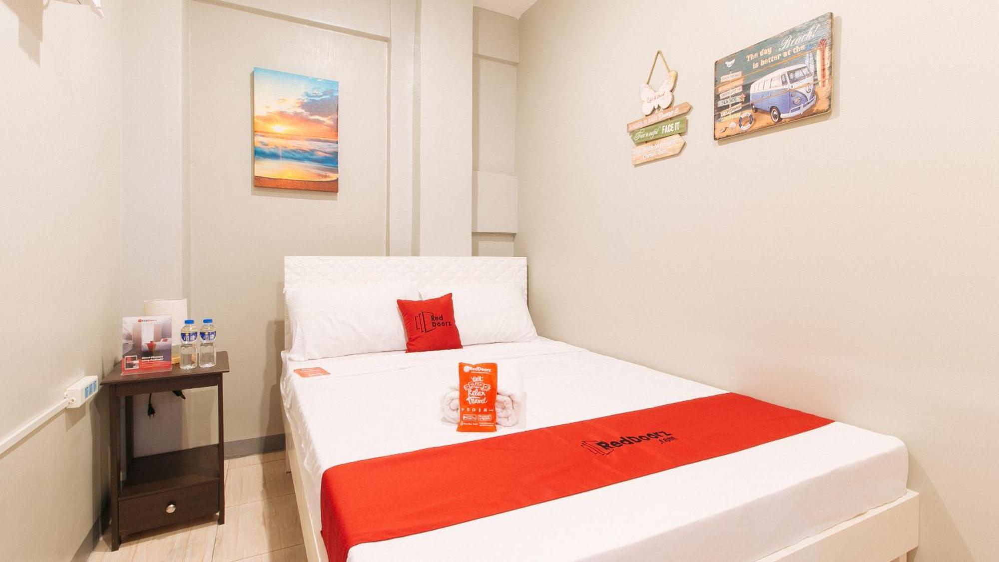 Reddoorz Near Christ The King Medical Center Ξενοδοχείο Las Piñas Εξωτερικό φωτογραφία