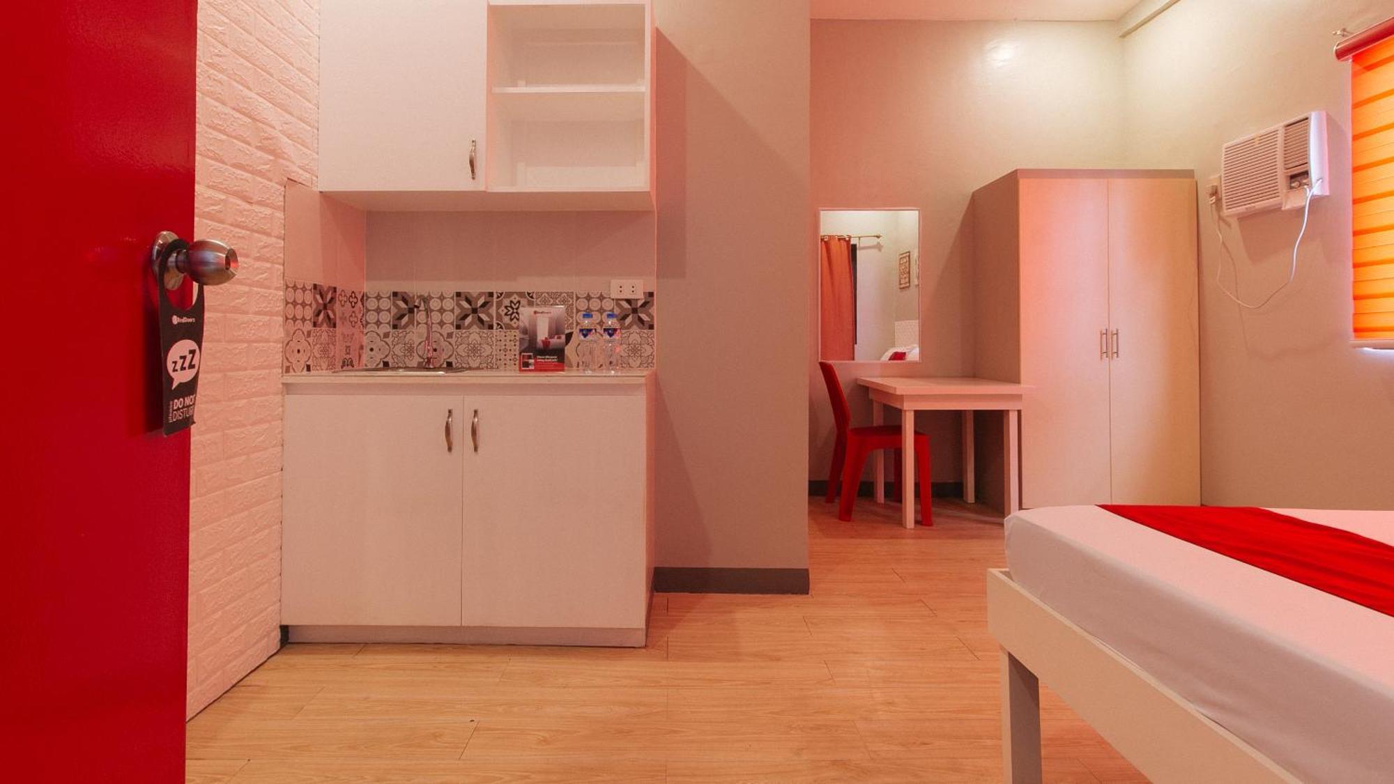 Reddoorz Near Christ The King Medical Center Ξενοδοχείο Las Piñas Εξωτερικό φωτογραφία