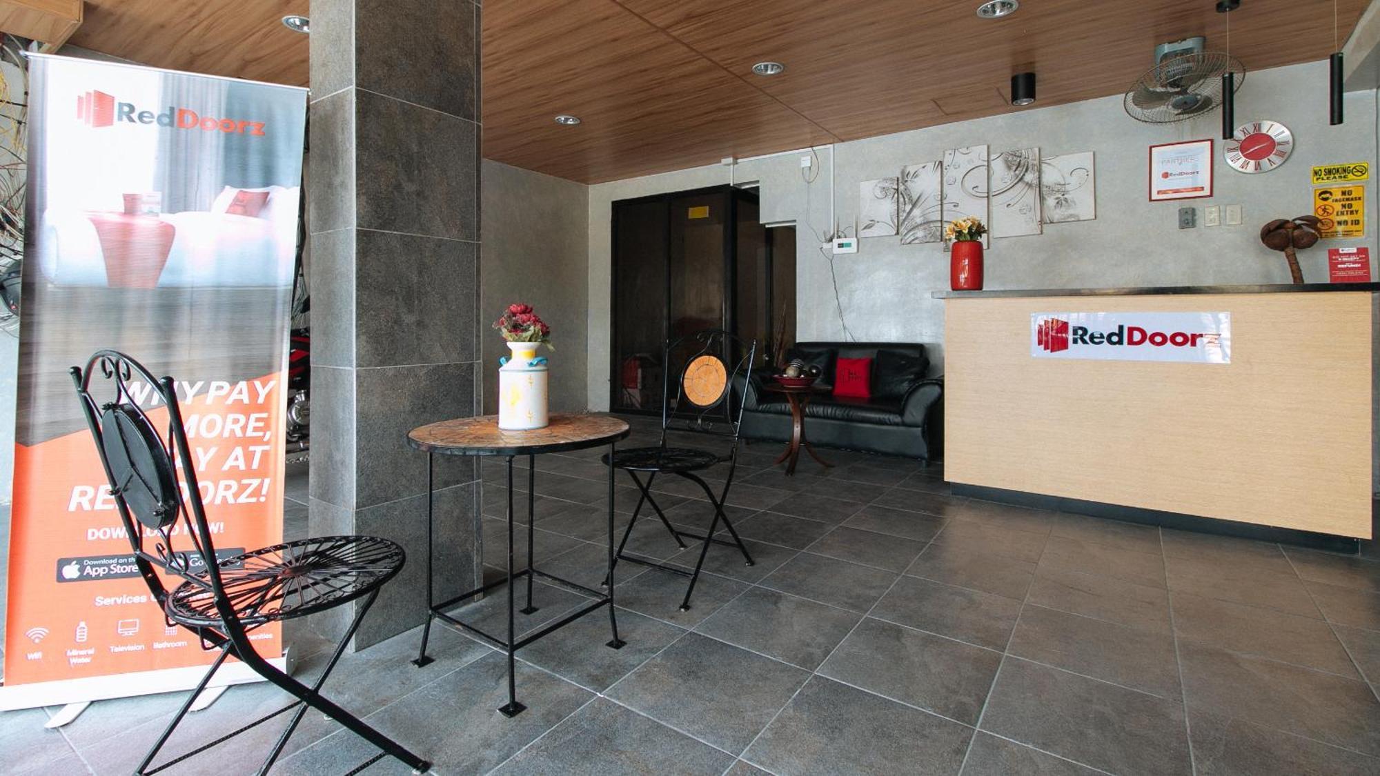 Reddoorz Near Christ The King Medical Center Ξενοδοχείο Las Piñas Εξωτερικό φωτογραφία